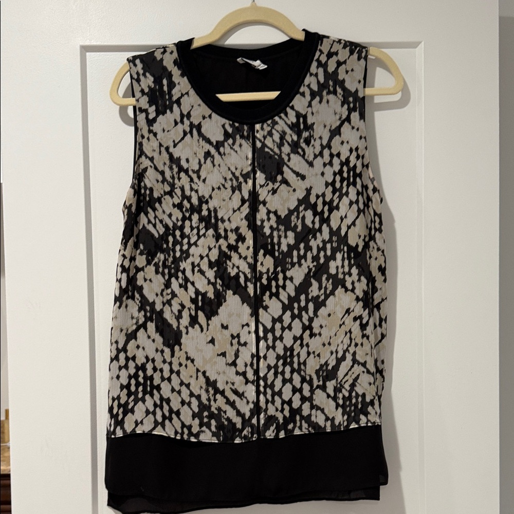 Vince Stylish Black and Cream Sleeveless Top